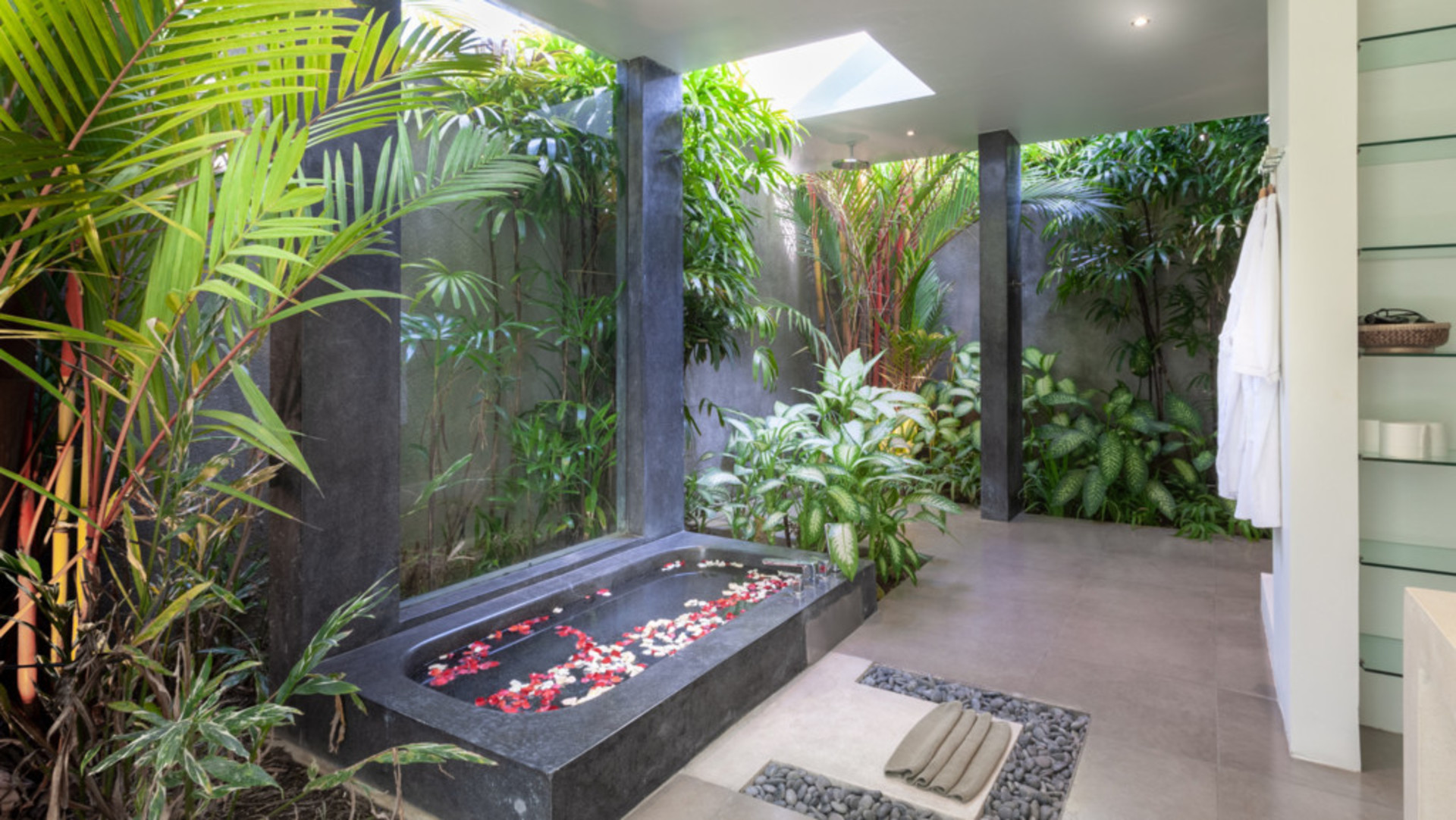 Schöne 2BR Villa mit privatem Pool, Bali Villa 2215