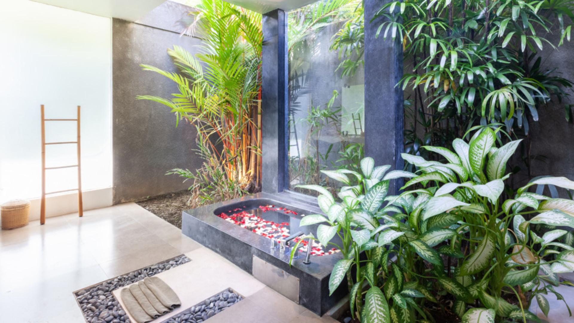 Schöne 2BR Villa mit privatem Pool, Bali Villa 2215