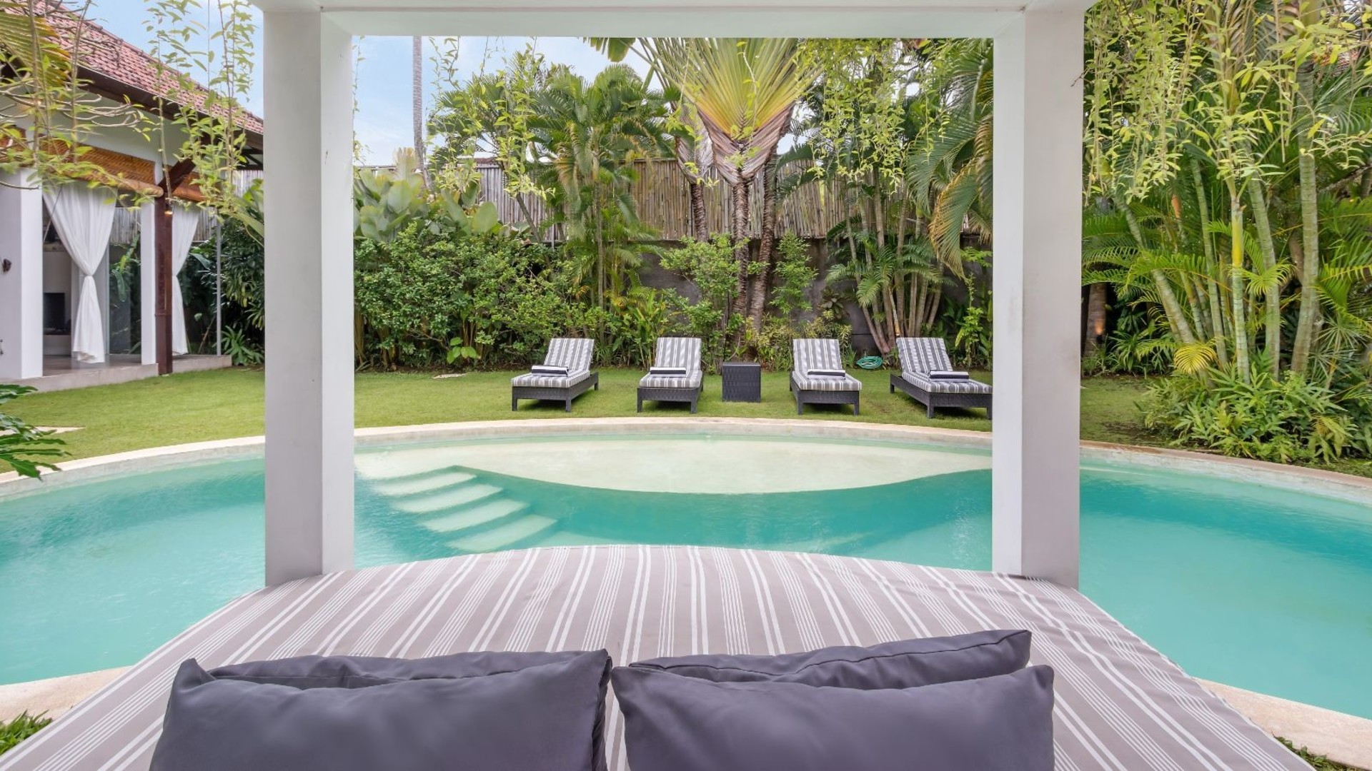 Gemütliche 2-Zimmer-Villa mit fantastischem Poolbereich, Bali Villa 2216