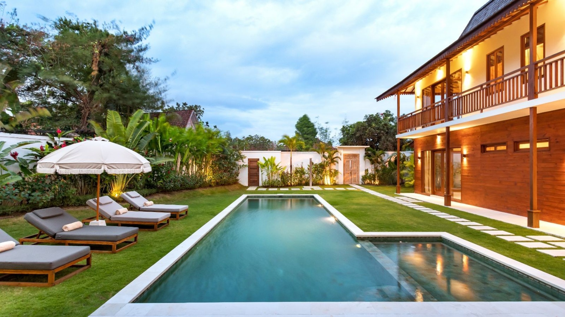 Wunderschöne 9-Schlafzimmer-Villa mit Pool, Bali Villa Bali Villa 2218