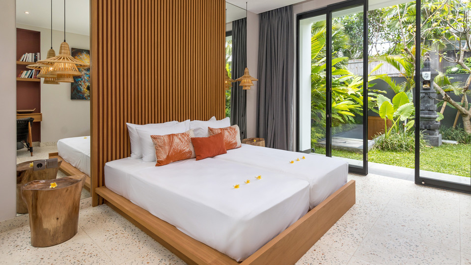 Fröhliche 4-Zimmer-Villa mit Pool und Balkon, Bali Villa 2219