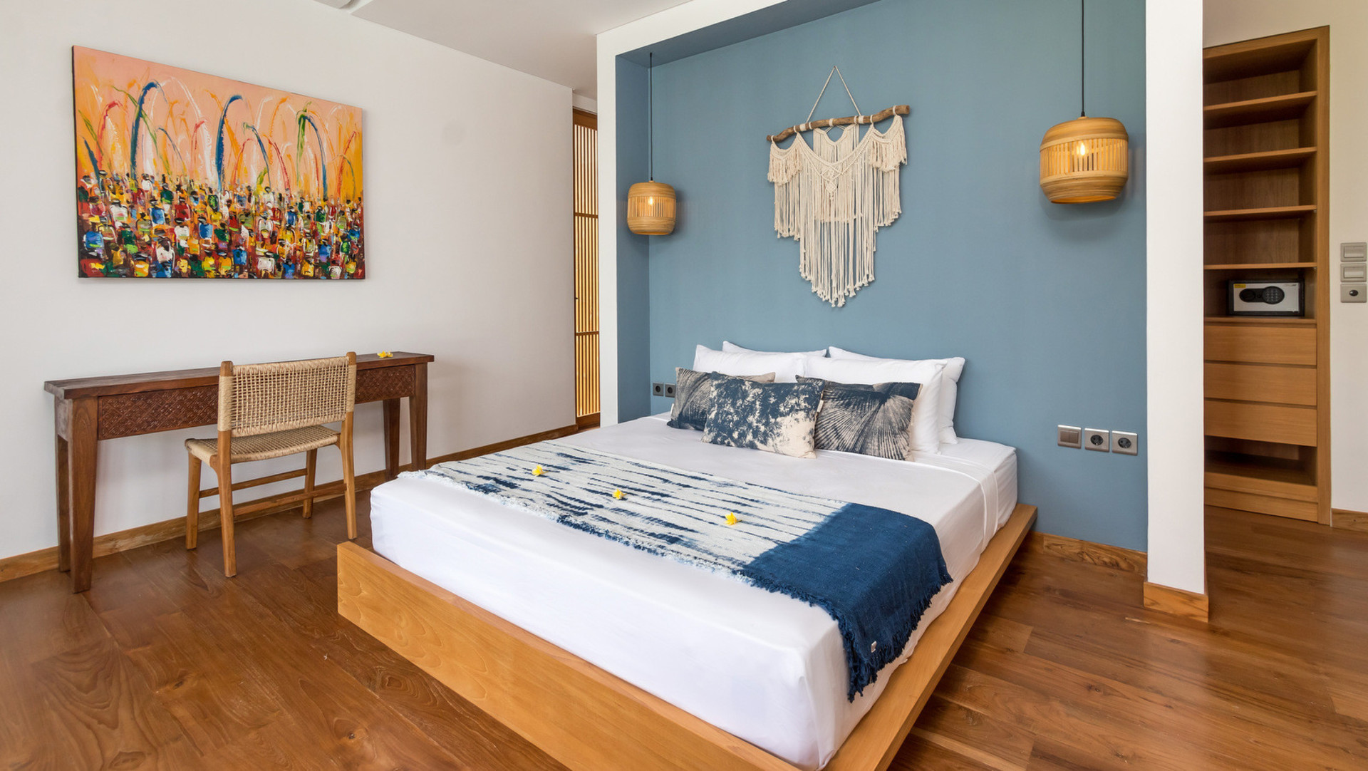 Fröhliche 4-Zimmer-Villa mit Pool und Balkon, Bali Villa 2219