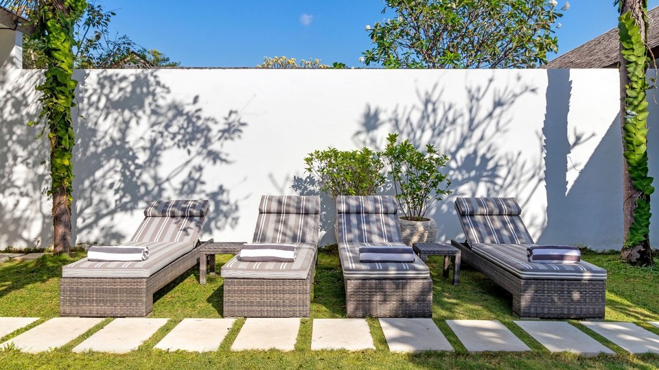 Sonnige 3-Zimmer-Villa in Strandnähe mit Pool, Bali Villa 2225