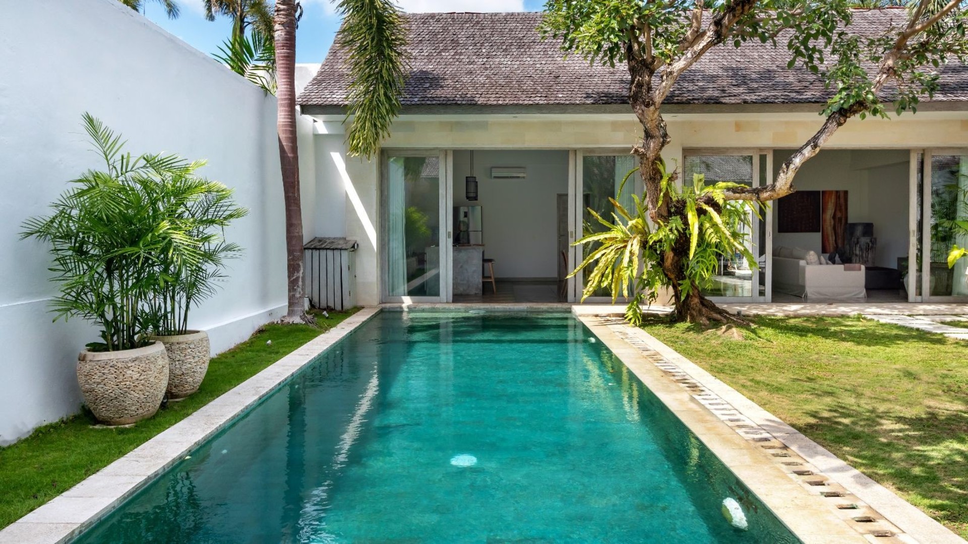 Sonnige 3-Zimmer-Villa in Strandnähe mit Pool, Bali Villa 2225