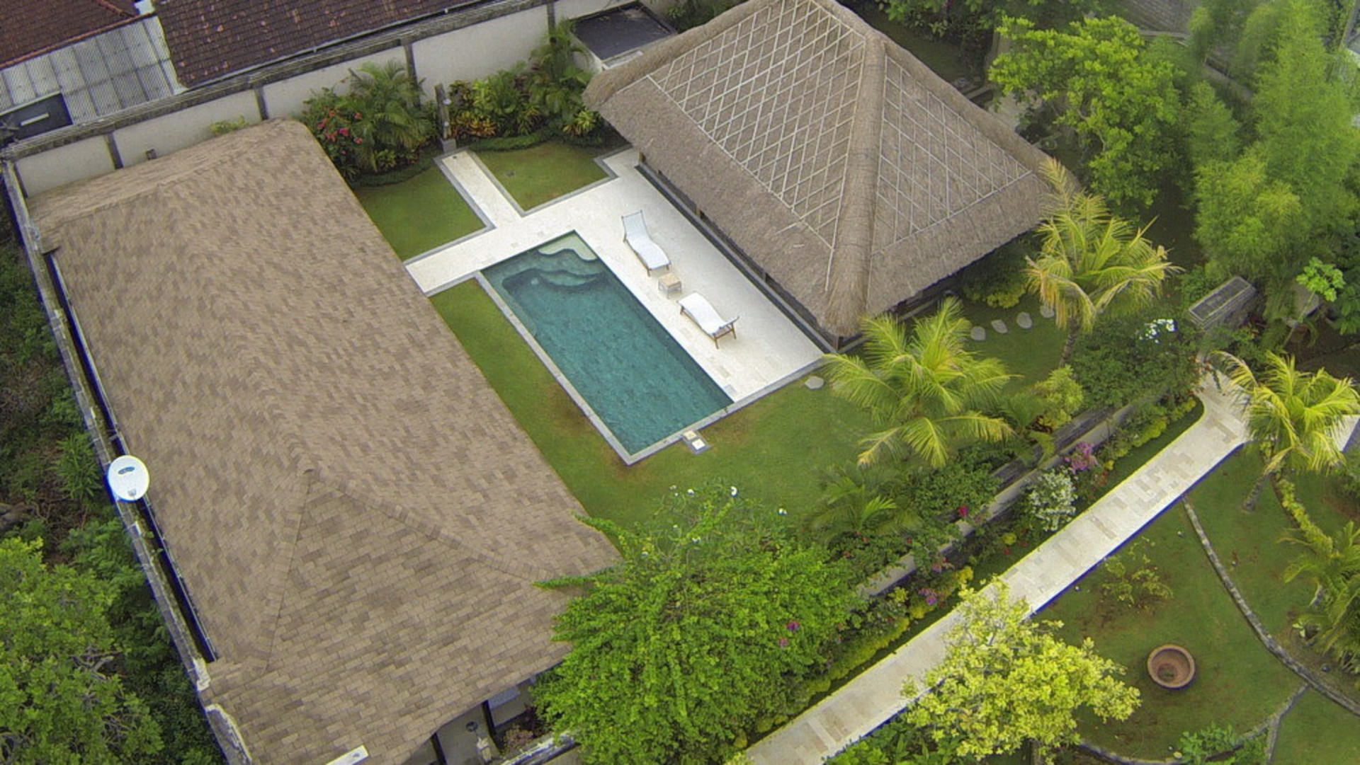 Tolle 2-Zimmer-Villa mit fantastischem Pool und Garten, Bali Villa 2226