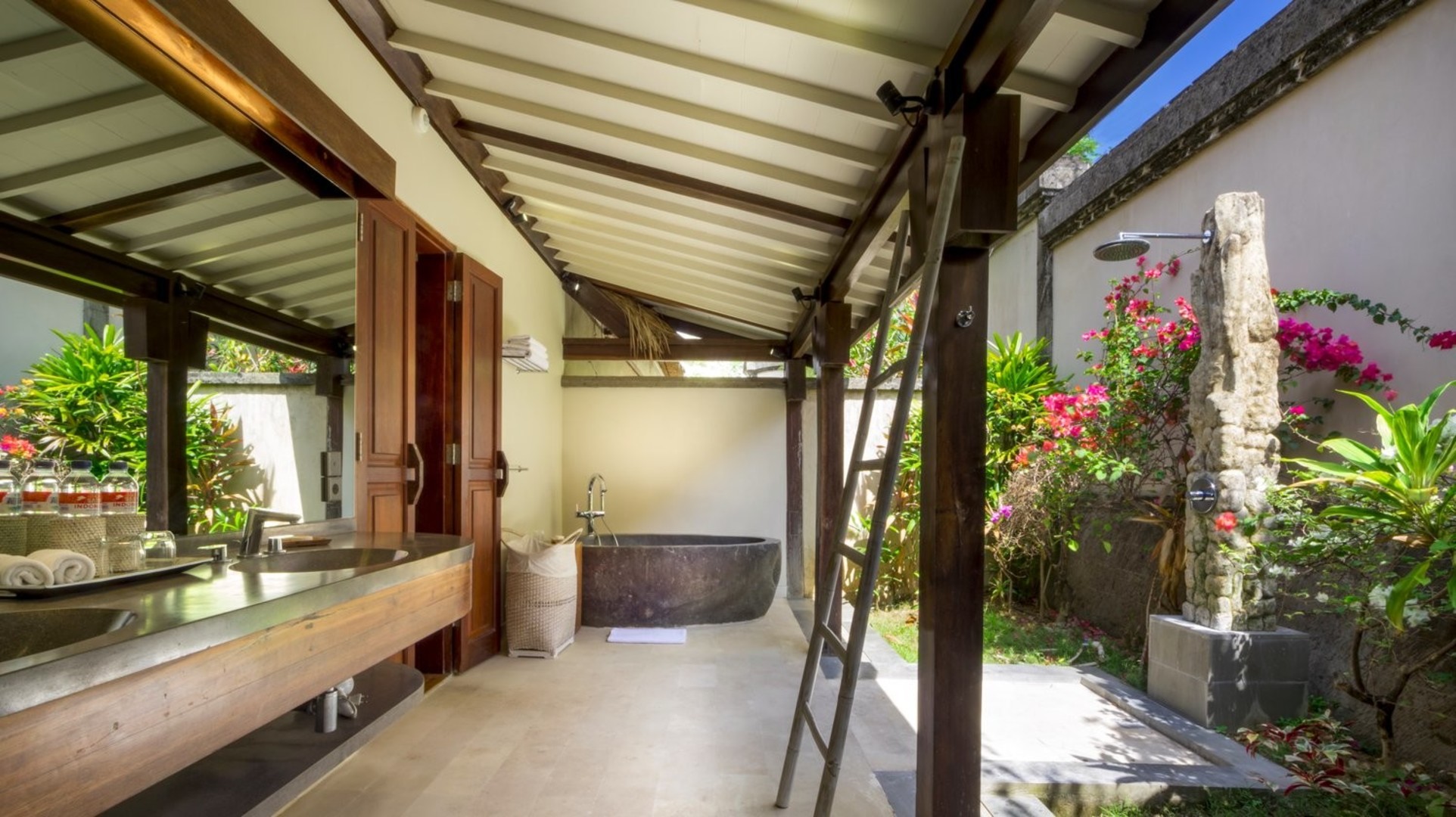 Geräumige 2-Zimmer-Villa mit Pool und Garten, Bali Villa 2227
