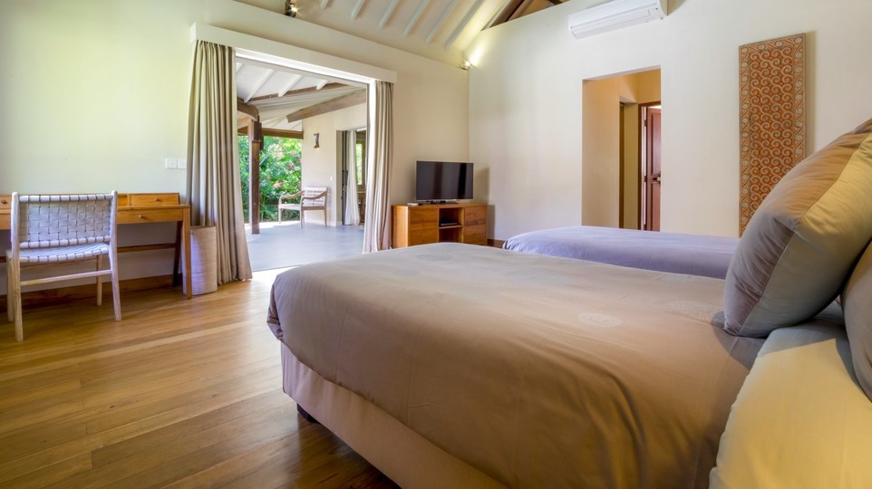 Fantastische 3-Zimmer-Villa mit Pool und Garten, Bali Villa 2228