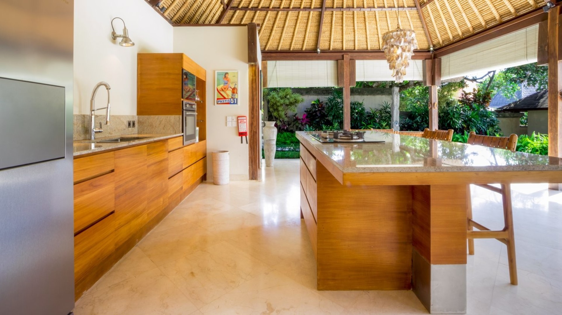 Fantastische 3-Zimmer-Villa mit Pool und Garten, Bali Villa 2228