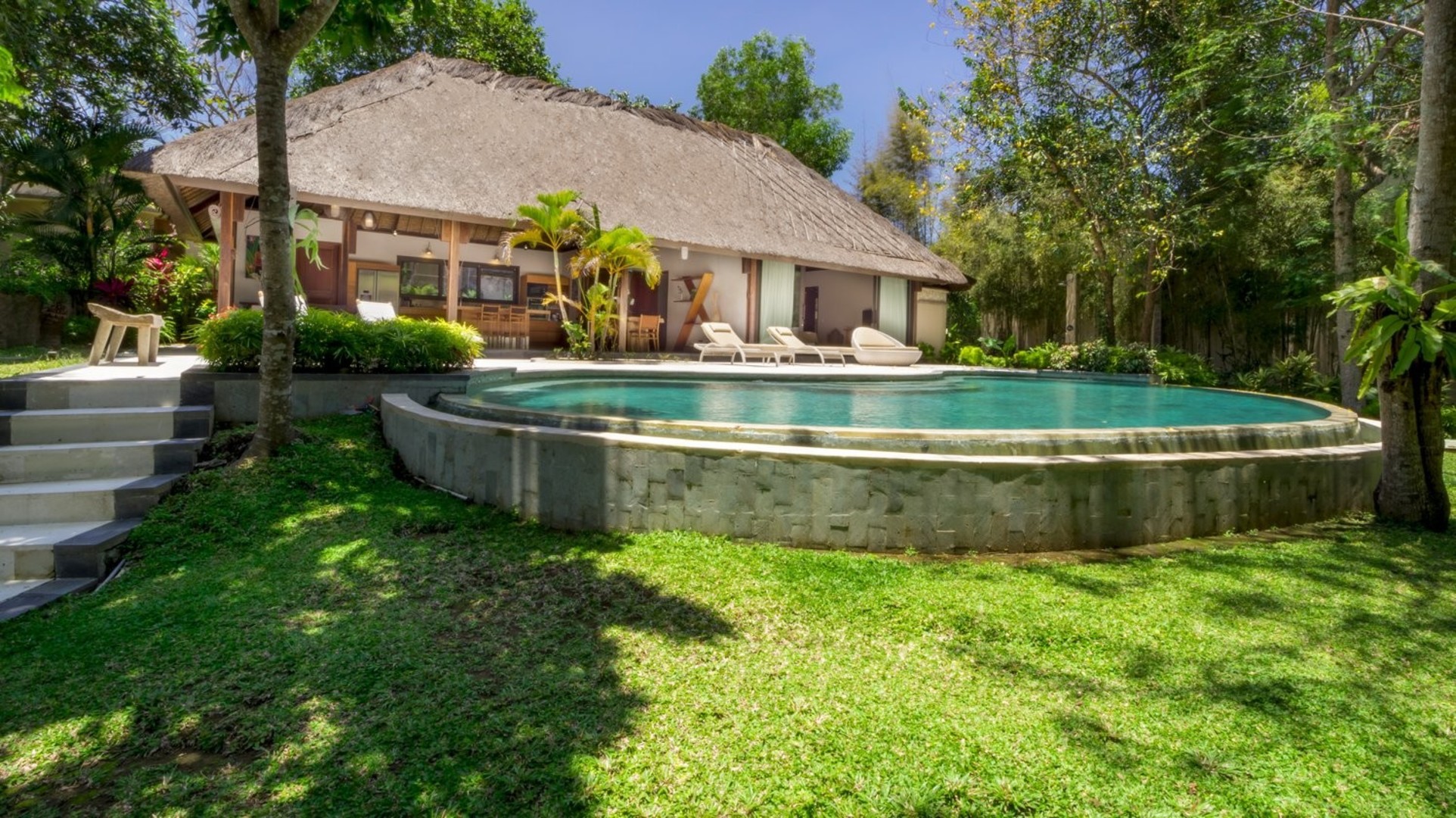 Traumhafte 3-Zimmer-Villa mit Pool und Garten, Bali Villa 2229