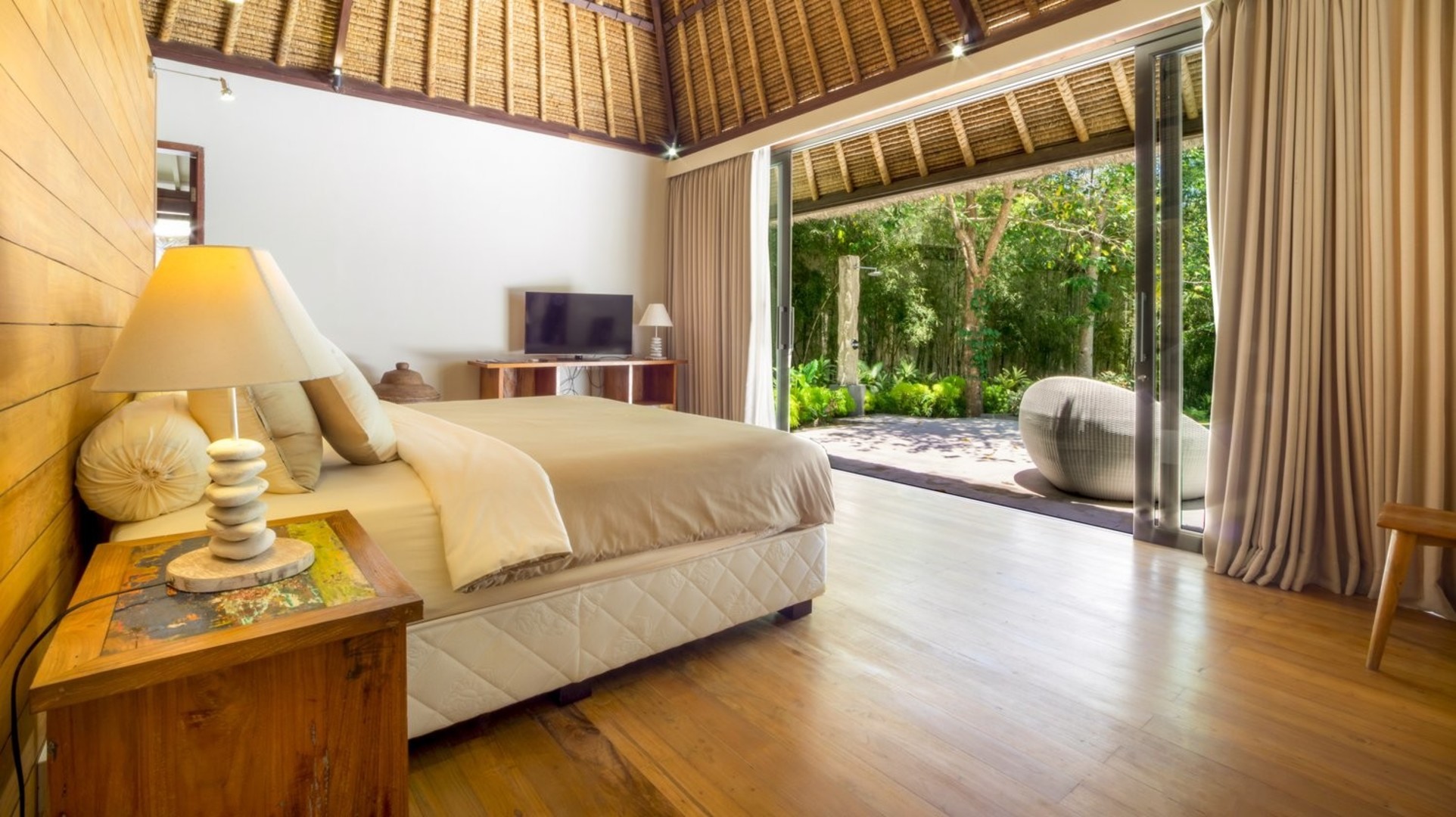 Traumhafte 3-Zimmer-Villa mit Pool und Garten, Bali Villa 2229