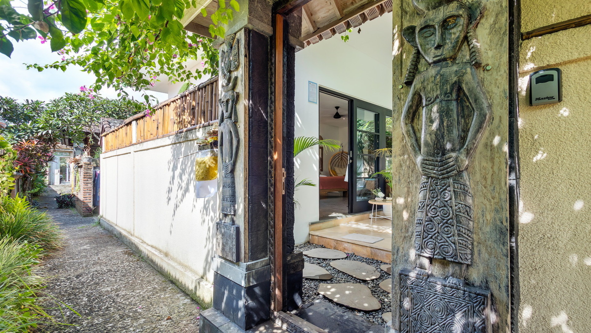 Ruhige 1-Zimmer-Villa mit wunderschönem Poolbereich, Bali Villa 2230