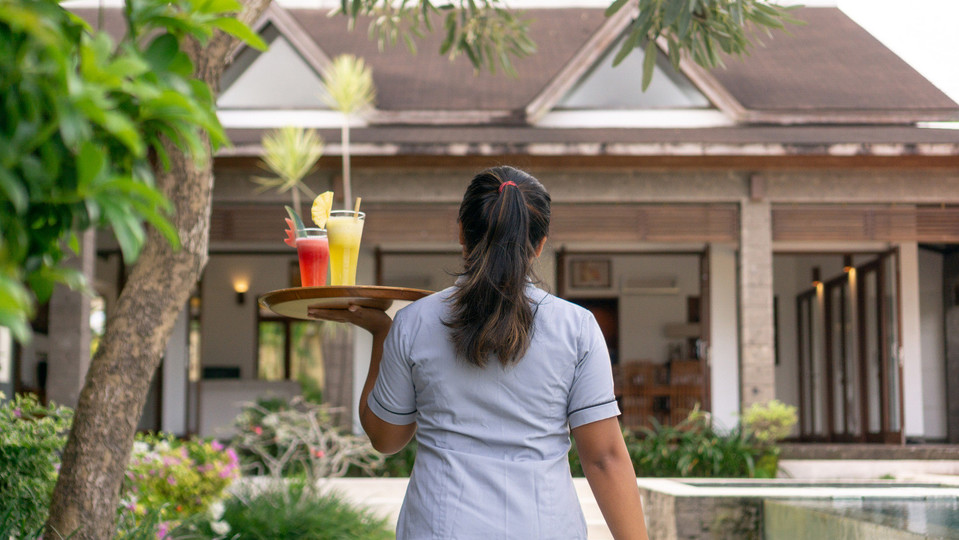 Geräumige 4-Zimmer-Villa mit Pool und Garten, Bali Villa 2233