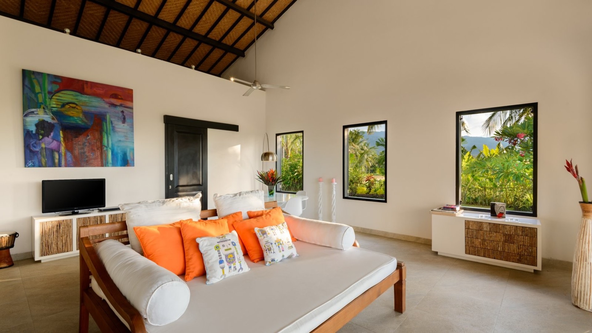 Schöne 3-Zimmer-Villa mit fantastischem Pool- und Meerblick, Bali Villa 2235
