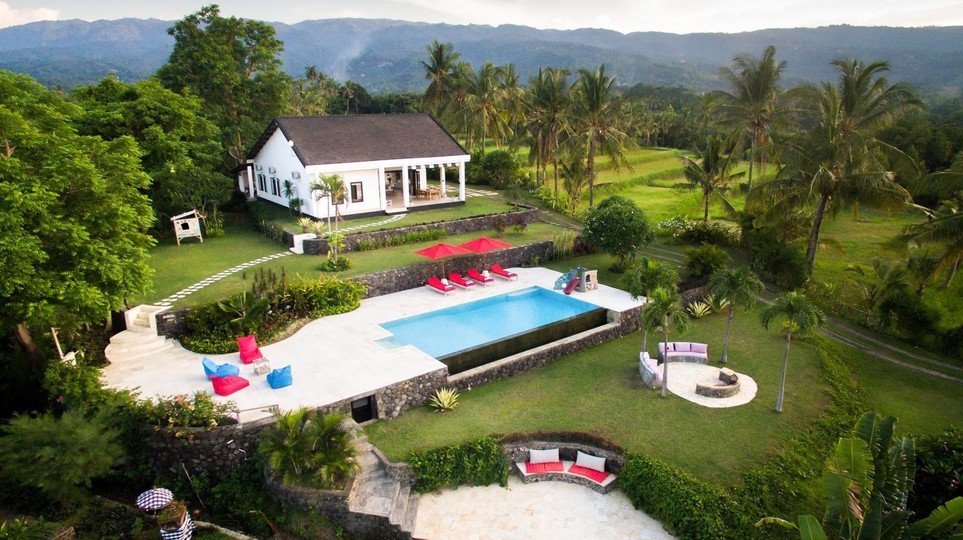 Schöne 3-Zimmer-Villa mit fantastischem Pool- und Meerblick, Bali Villa 2235
