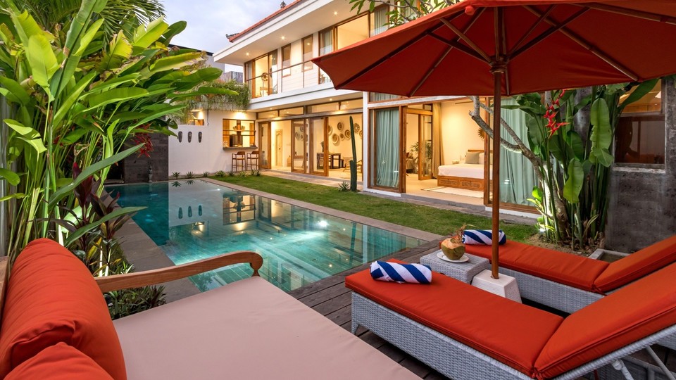 Genießen Sie eine voll ausgestattete 4-Zimmer-Villa mit Pool und Garten, Bali Villa 2236