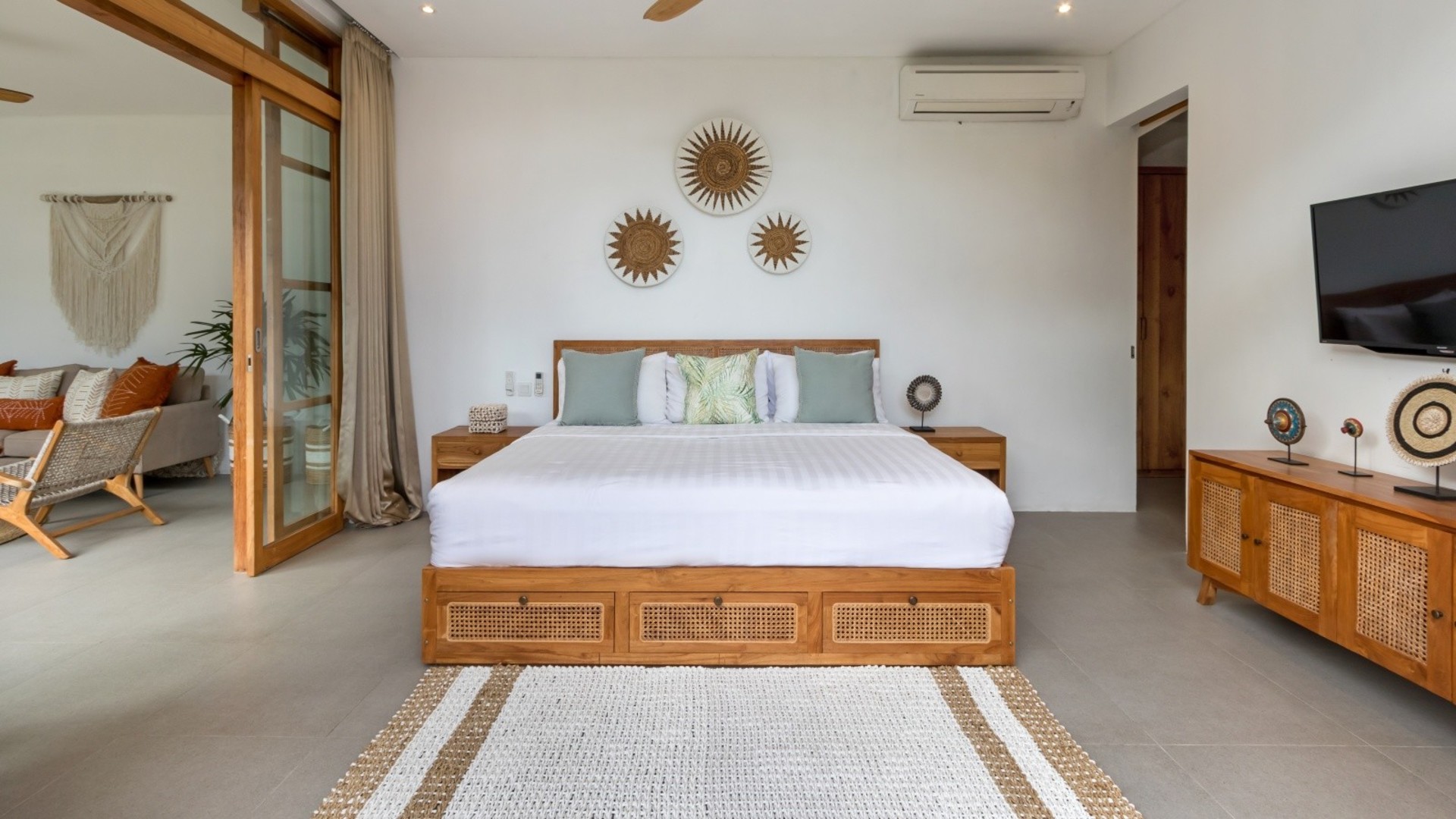 Genießen Sie eine voll ausgestattete 4-Zimmer-Villa mit Pool und Garten, Bali Villa 2236