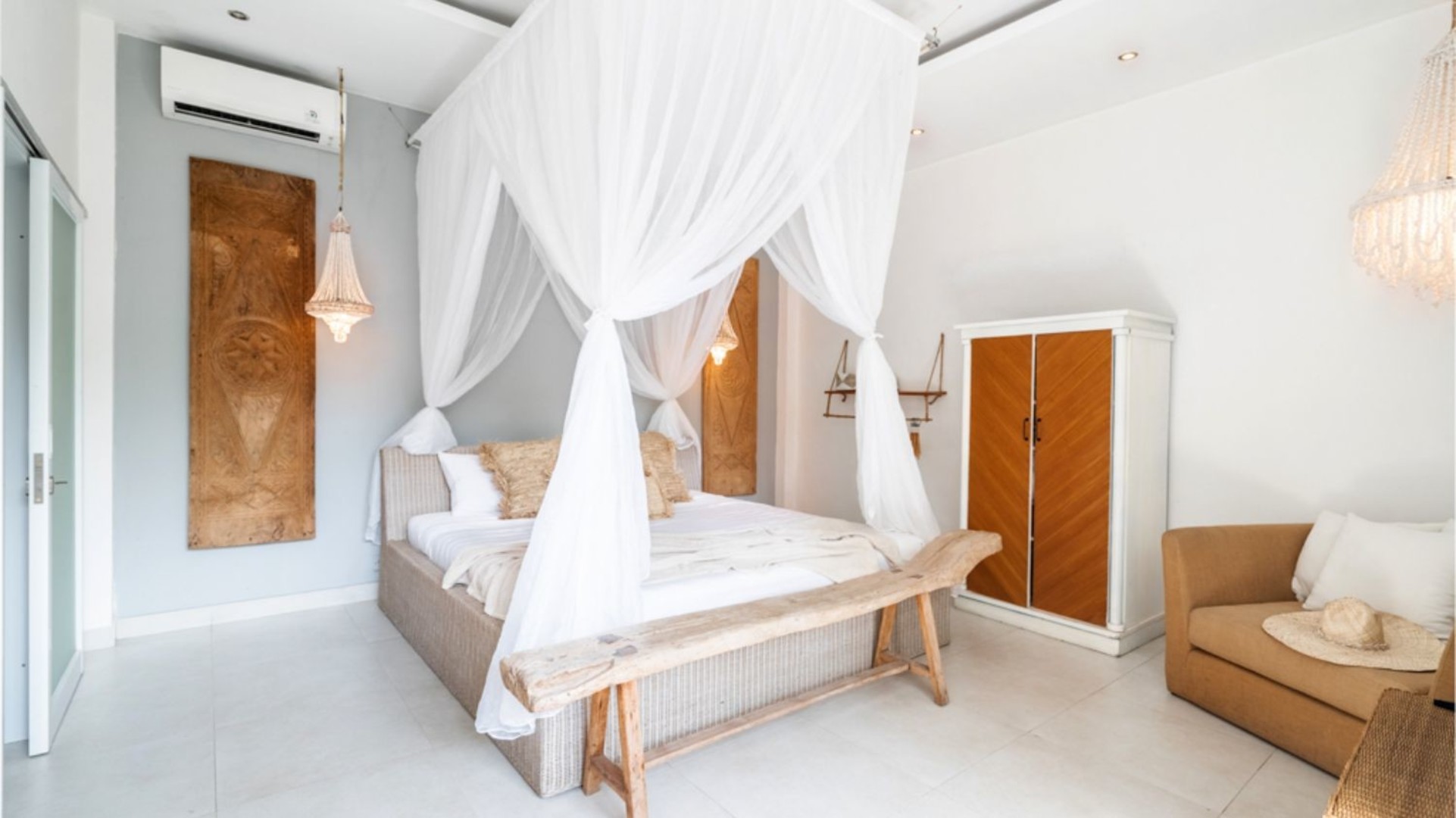 Schöne 6-Zimmer-Villa mit Pool und Spa-Zimmer, Bali Villa 2238
