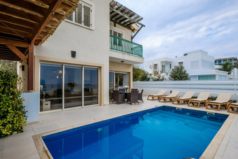 Die ultimative Luxusvilla, Protaras Villa 1716