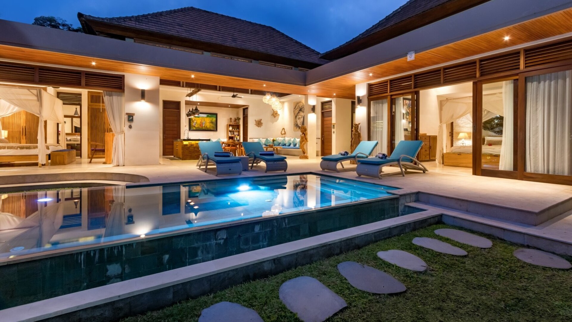 Genießen Sie Ihren Urlaub in einer luxuriösen 5-Sterne-Villa in Candidasa, günstiger als ein Hotel, Villa Bali 2243