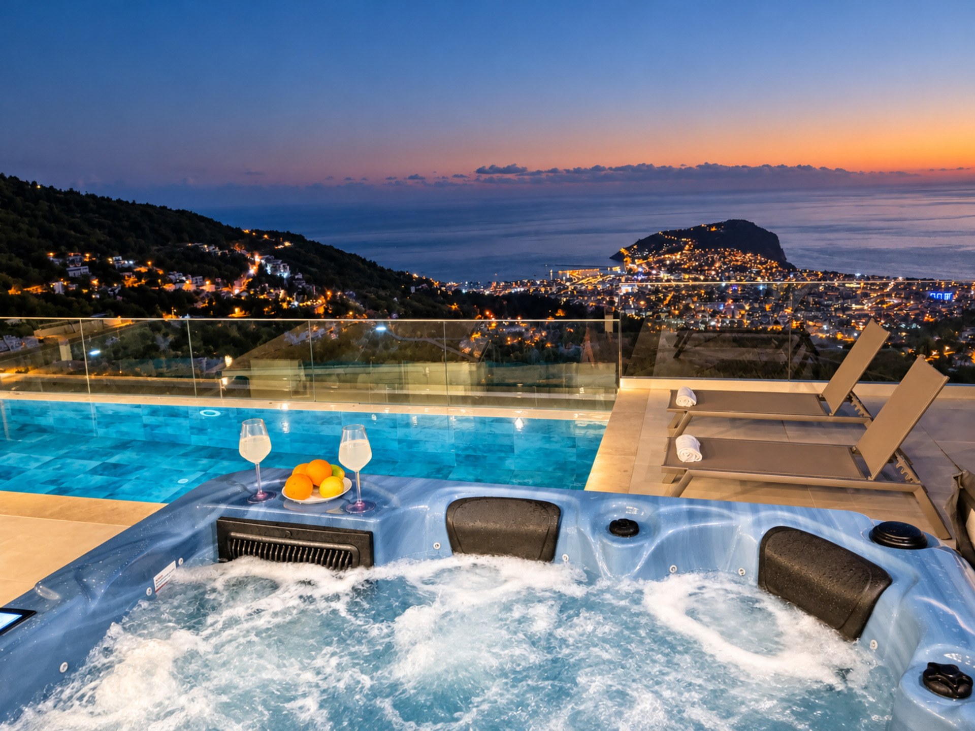 5 Star Villa Horizon – Mountain & Sea Escape