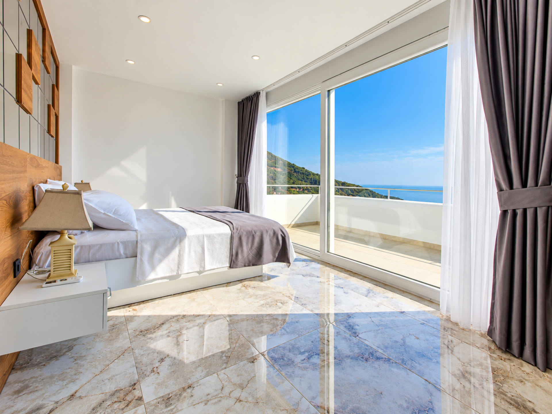 5 Star Villa Horizon – Mountain & Sea Escape