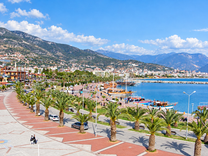 5 Star Villa Horizon – Mountain & Sea Escape