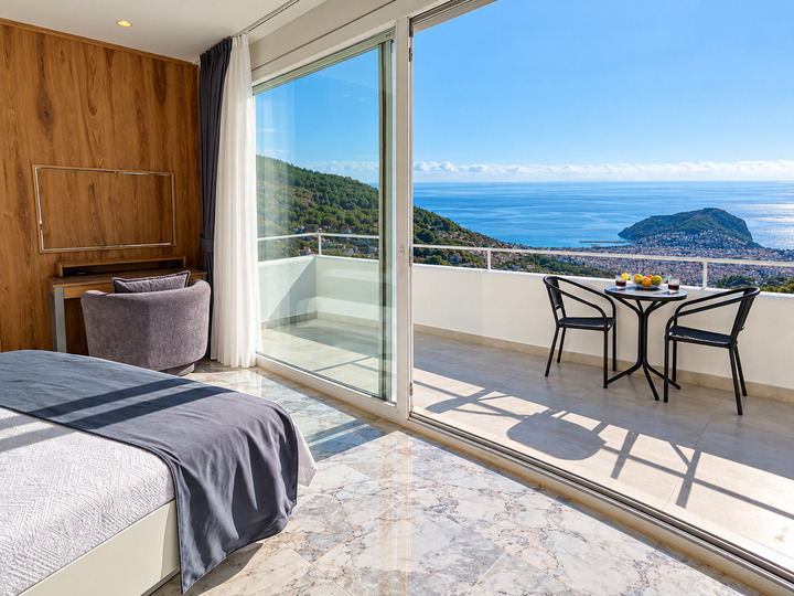 5 Star Villa Horizon – Mountain & Sea Escape