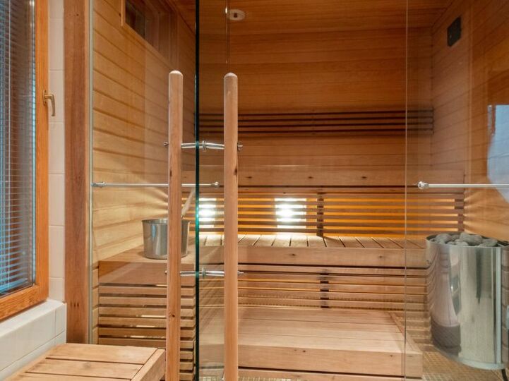 Exklusives Haus in perfekter Lage, Salla 1284