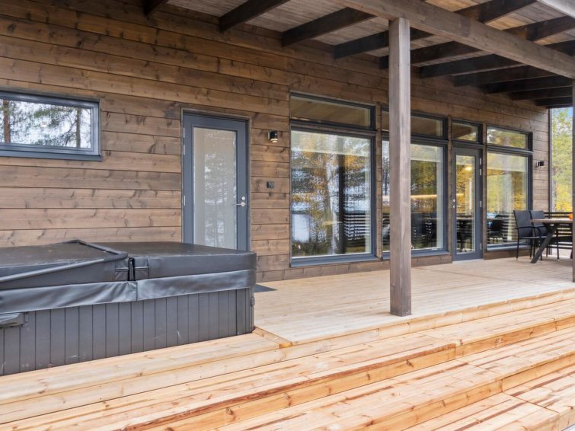 Exklusives Haus in perfekter Lage, Posio 1250