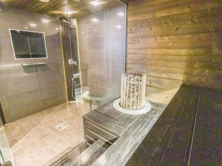 Perfekter Familienurlaub, Pelkosenniemi 1256