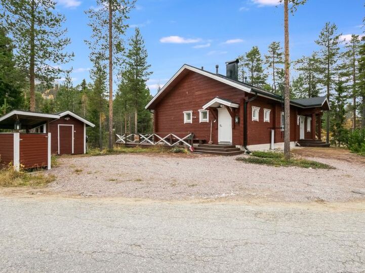 Magische Familienerinnerungen, Pelkosenniemi 1261, Pelkosenniemi, Finland