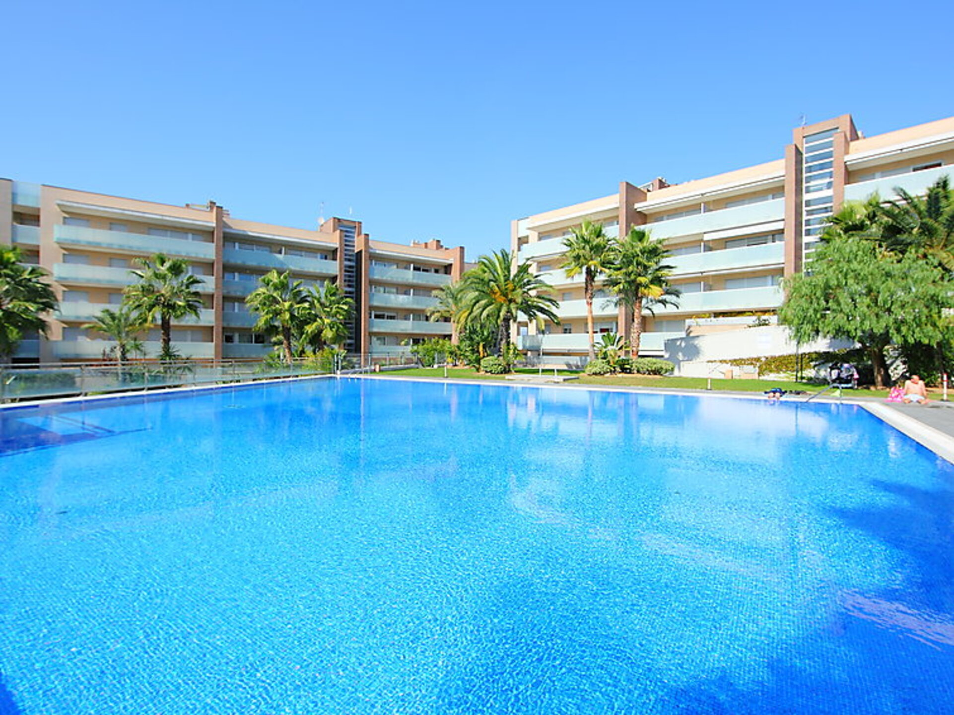 Juwel der Golden Coast: Moderne Villa mit 3 Schlafzimmern, Costa Daurada, 1015