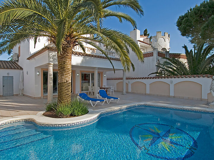 Eleganter Rückzugsort an der Küste der Costa Brava, 1095