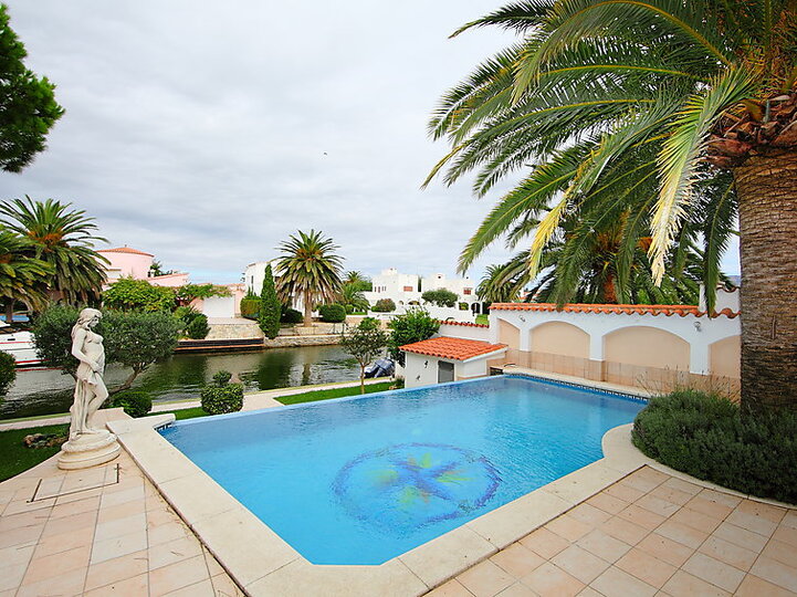 Eleganter Rückzugsort an der Küste der Costa Brava, 1095