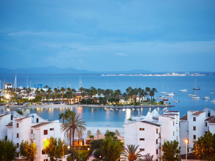 Stunning Oceanfront Villa in Mallorca,1609