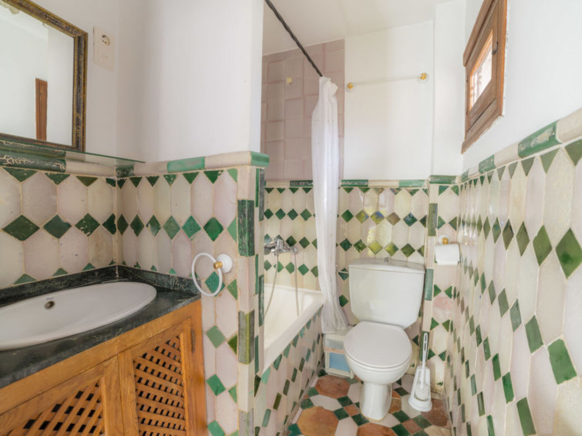 Traditionelle Villa mit 4 Schlafzimmern in Andalusien, 1007