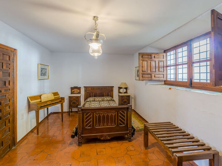 Traditionelle Villa mit 4 Schlafzimmern in Andalusien, 1007