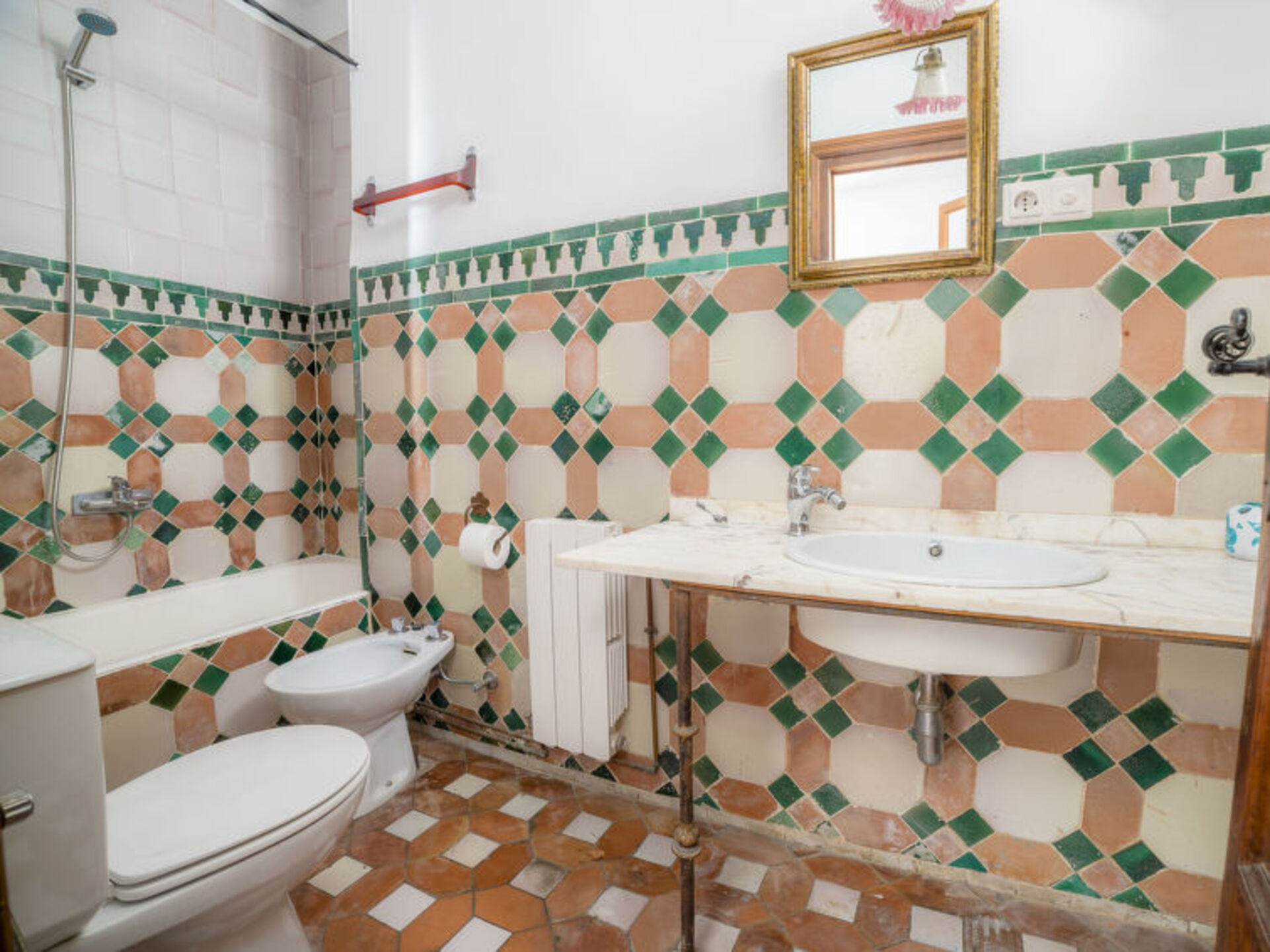 Traditionelle Villa mit 4 Schlafzimmern in Andalusien, 1007