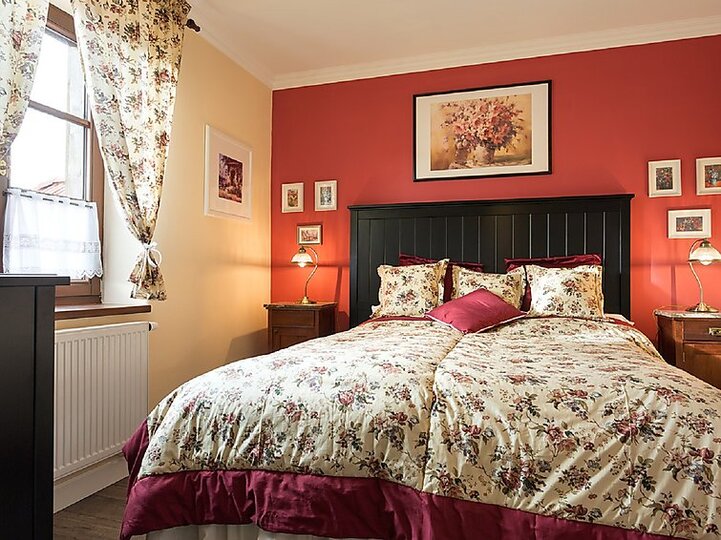 Charmantes 6-Zimmer-Haus mit Panoramablick, 1000
