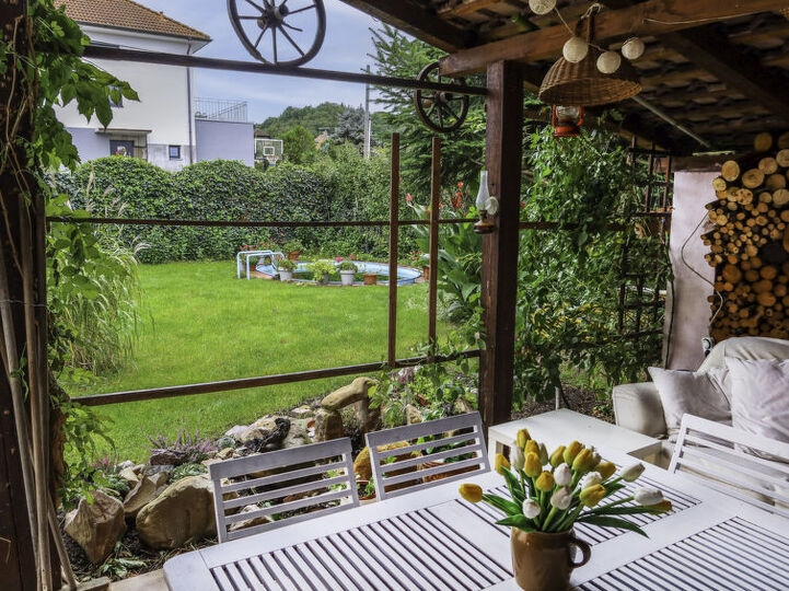 Friedlicher Rückzugsort in Středočeský kraj,1002, Středočeský kraj, Czech Republic