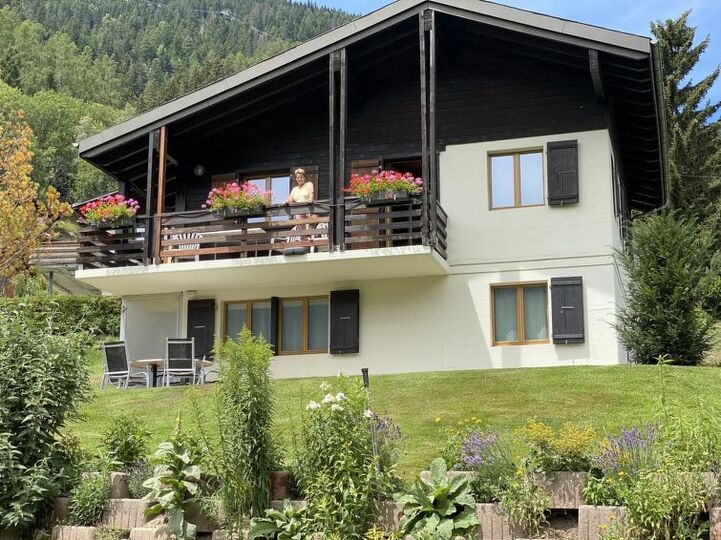 Bergzauber: Elegante 3-Zimmer-Villa im Wallis, 1365