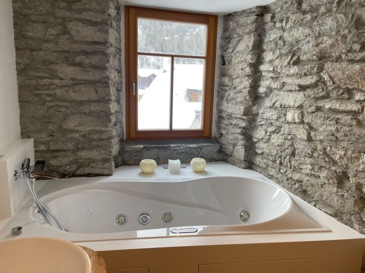 Schickes Villa-Hideaway im Wallis, 1388