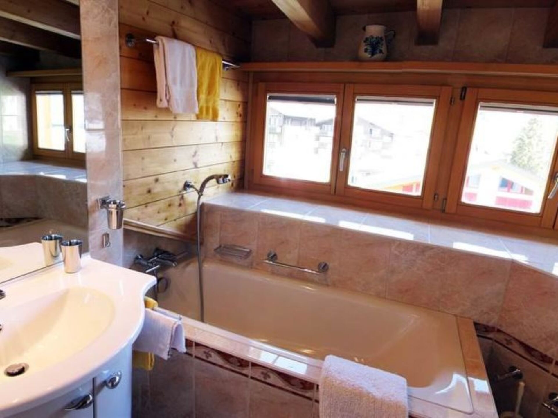 Charmante Villa mit 2 Schlafzimmern in Saas-Fee, 1268