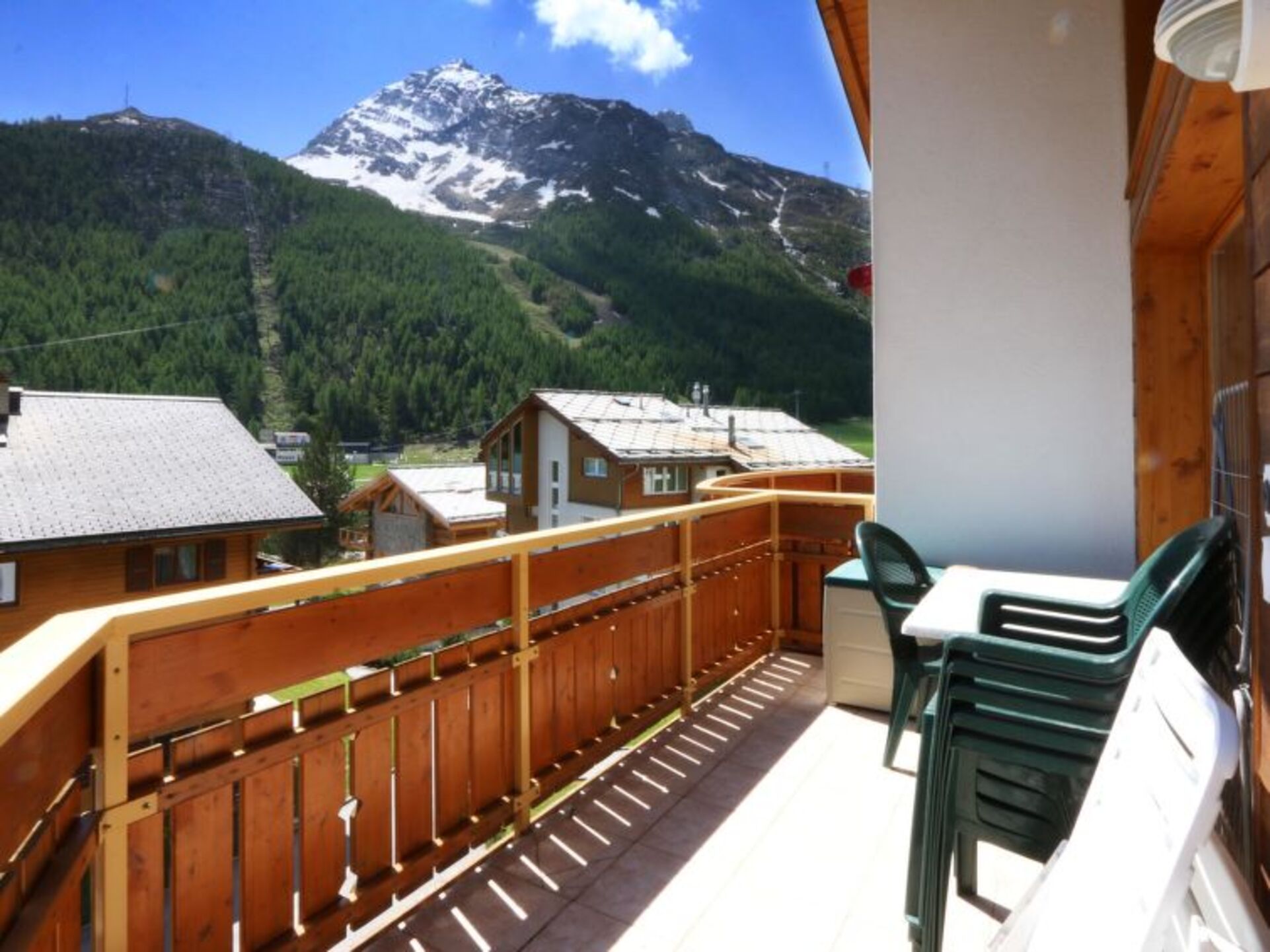 Charmante Villa mit 2 Schlafzimmern in Saas-Fee, 1268