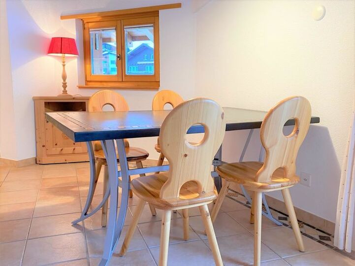 Charmante Villa mit 2 Schlafzimmern in Saas-Fee, 1268