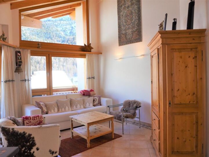 Charmante Villa mit 2 Schlafzimmern in Saas-Fee, 1268