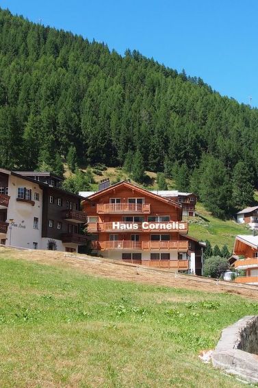 Atemberaubende Villa mit 3 Schlafzimmern in Saas-Fee, 1269