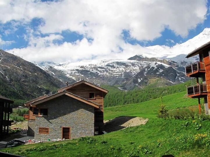 Traumhafte 3-Schlafzimmer-Villa in Saas-Fee, 1270
