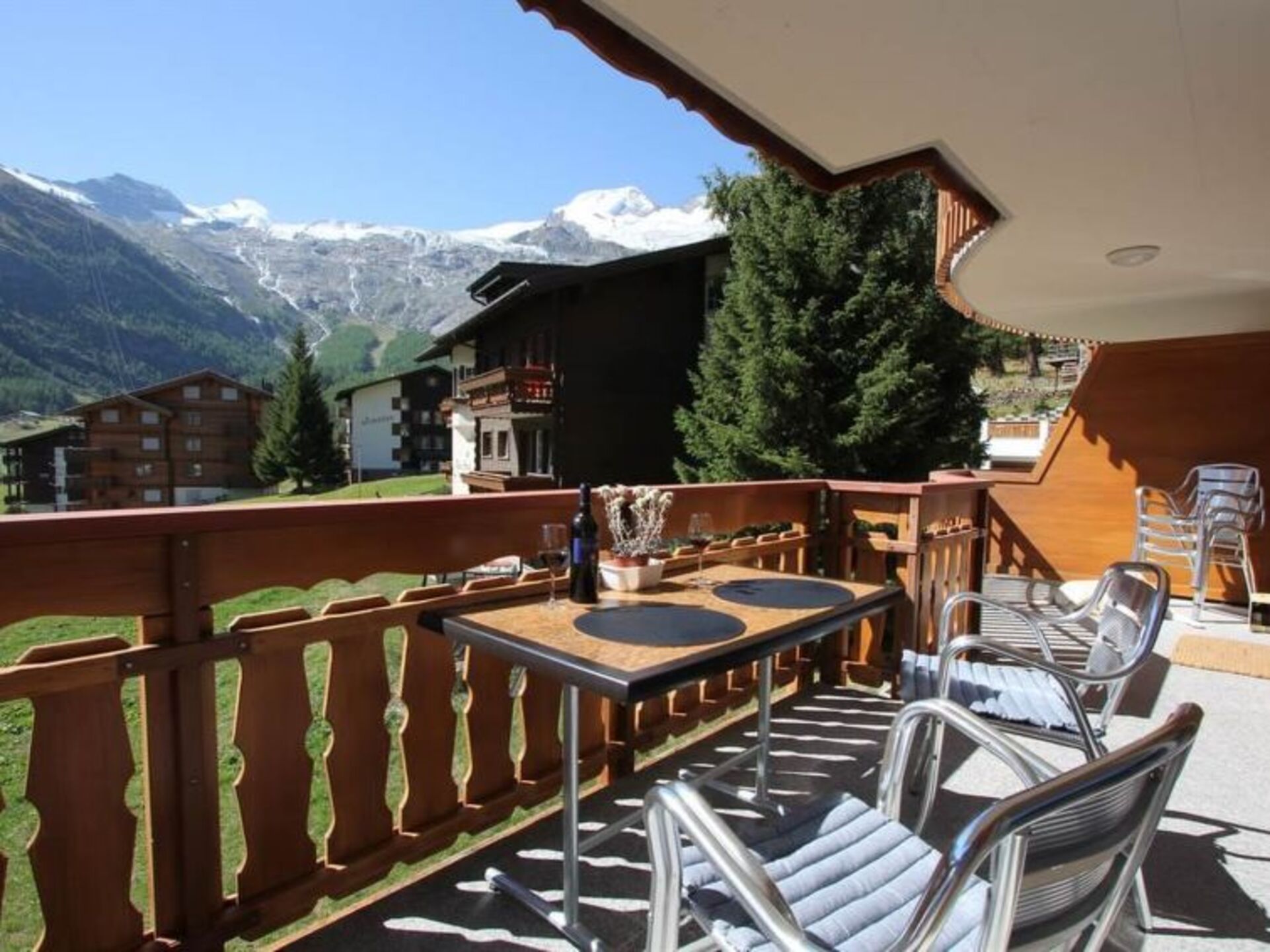 Rustikaler Charme in einer Villa in Saas-Fee, 1262