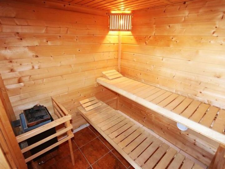 Luxuriöse 4-Schlafzimmer-Villa in Saas-Fee, 1273
